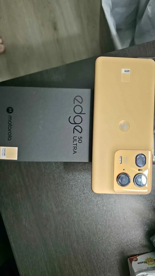 Motorola Edge 50 Ultra |Peach Fuzz|12GB -512GB | Used- Like new