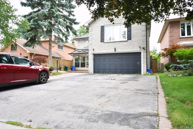 One Bedroom for rent on Main floor in Markham