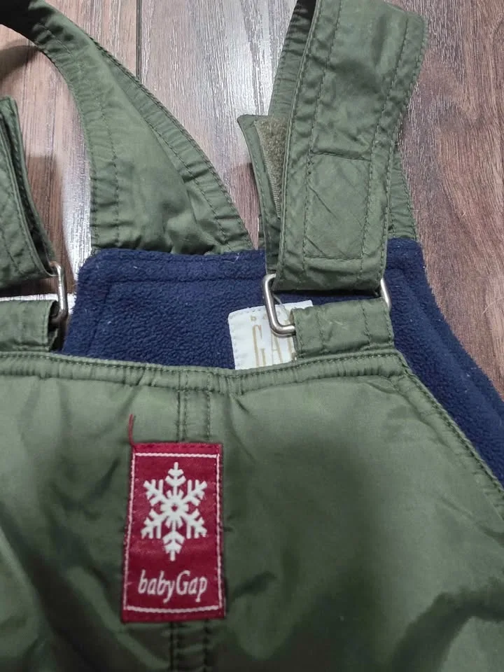 2T Baby Gap snow pants for toddler image indicator(2)