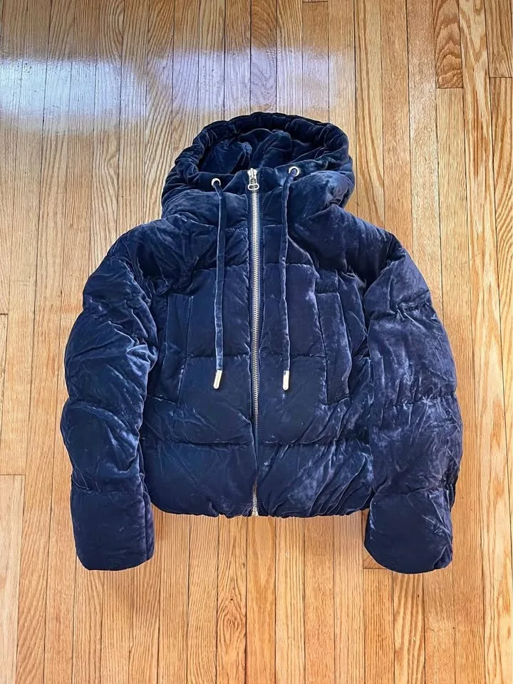 Mo&Co Navy Velvet Puffer