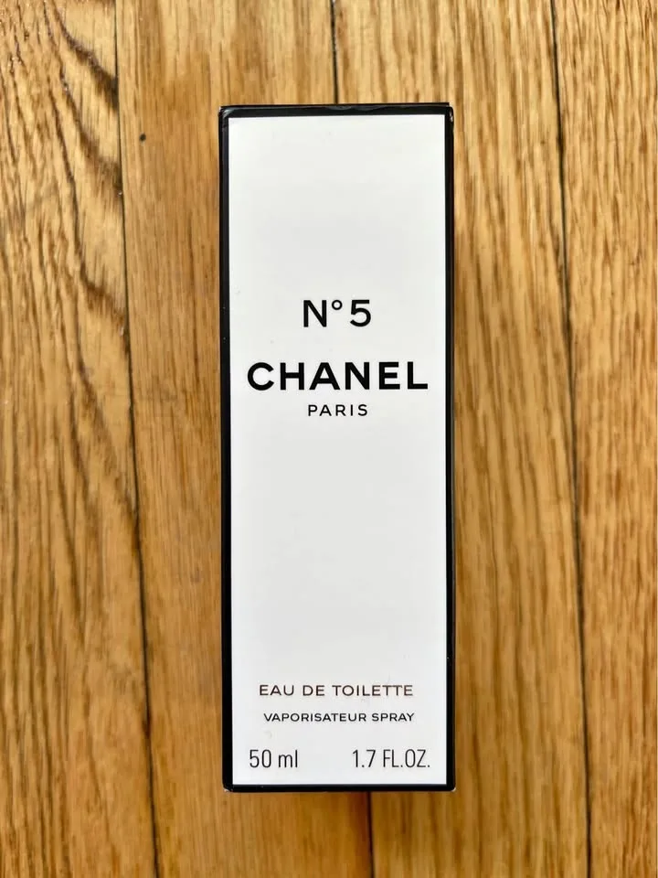 Chanel No 5 Perfume (50mL)