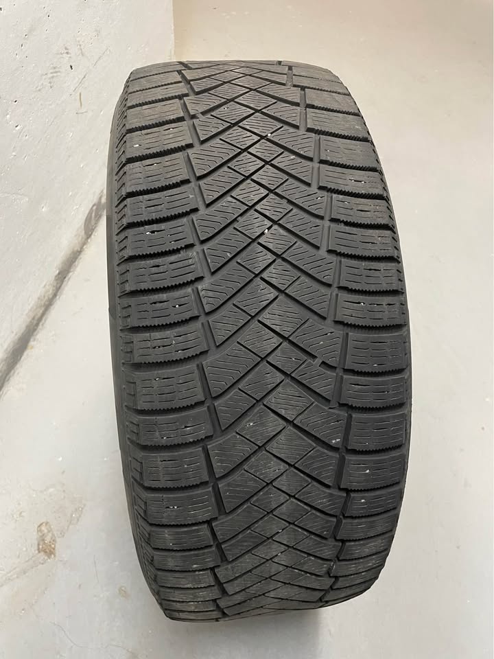 Pirelli Sub Zero 235/55 R17 - photo 4