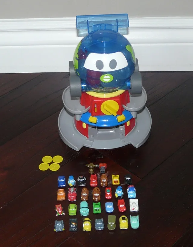 Blip Squinkies Cars 2 Globie Dispenser Collectable
