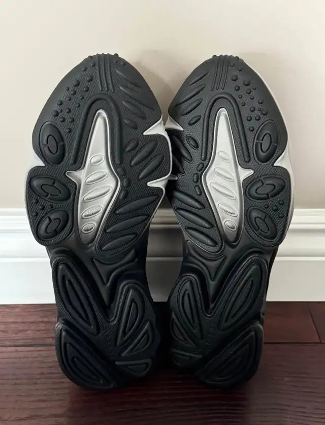 Brand New Adidas Ozweego Tech Sneakers - photo 2