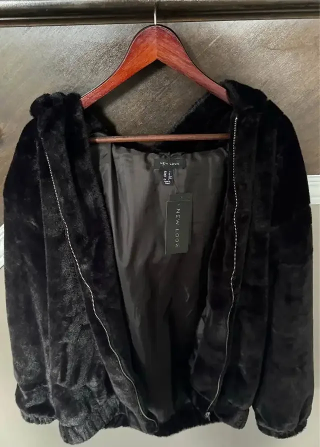 Brand New Women’s New Look Faux Fur Jacket image indicator(3)