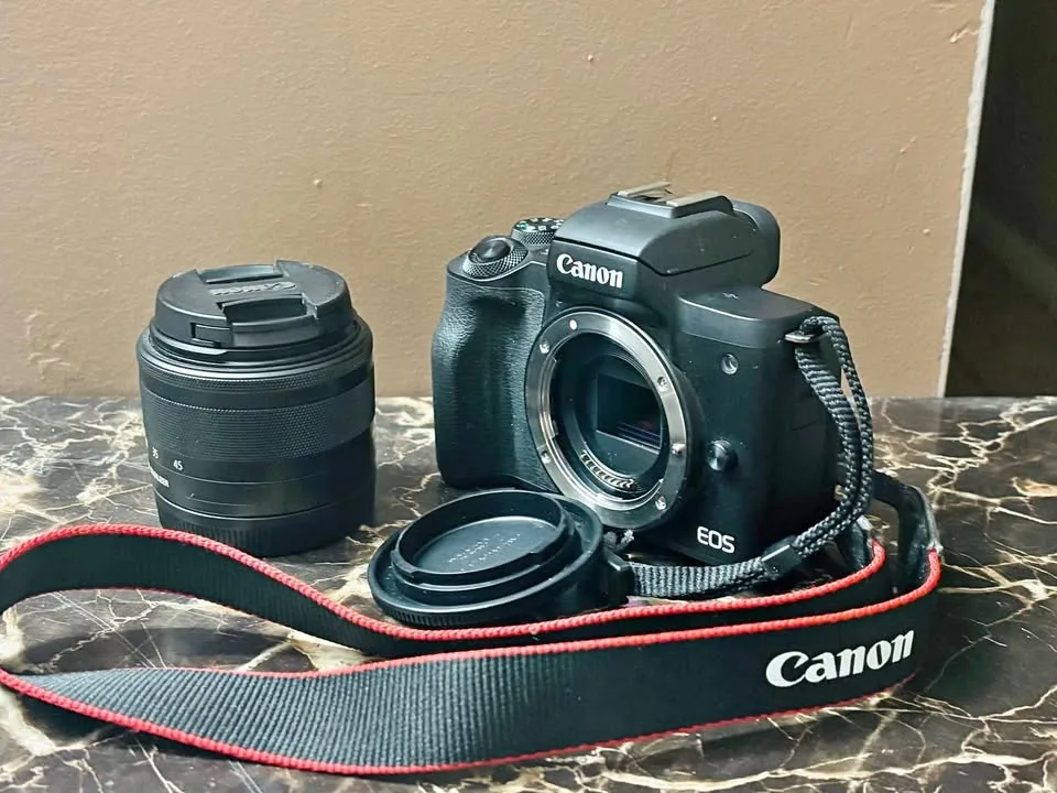 Canon M50 - Mirrorless Camera + 15–45mm Lens - $350