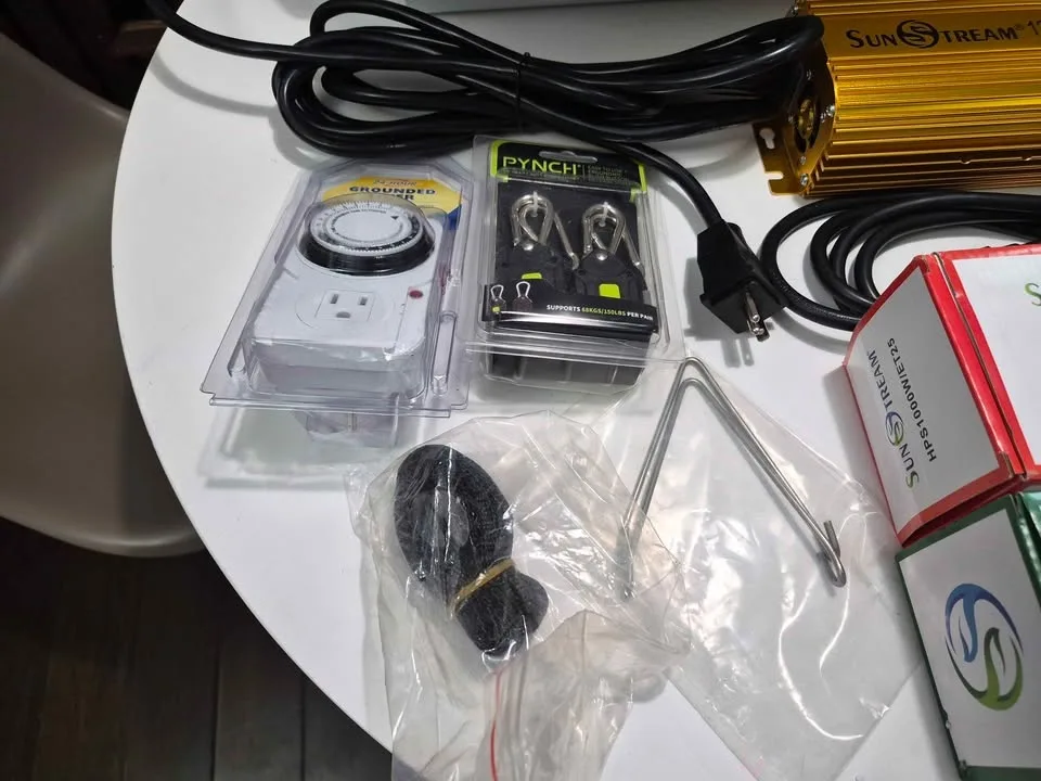 SunStream 1000W Grow Light Full Kit - BRAND NEW image indicator(5)