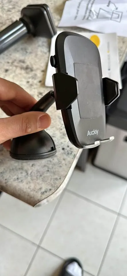 Car phone holder/charger