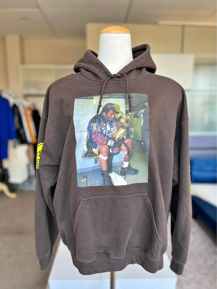 Kobe Bryant 2001 Championship Tribute Hoodie