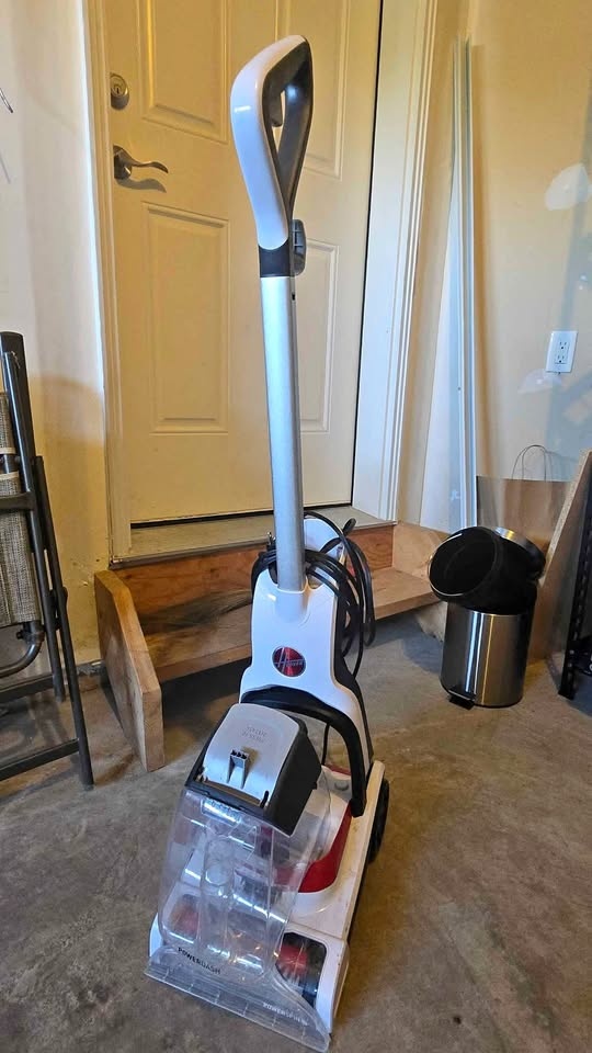 Hoover Powerdash Pet Advanced Carpet Cleaner