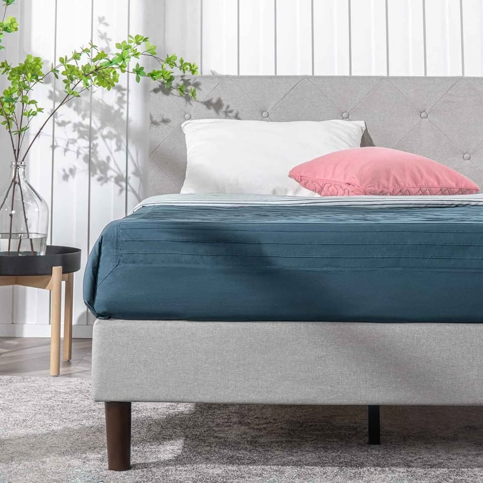 Zinus King Upholstered Diamond Stitched Bed Frame NEW - photo 4