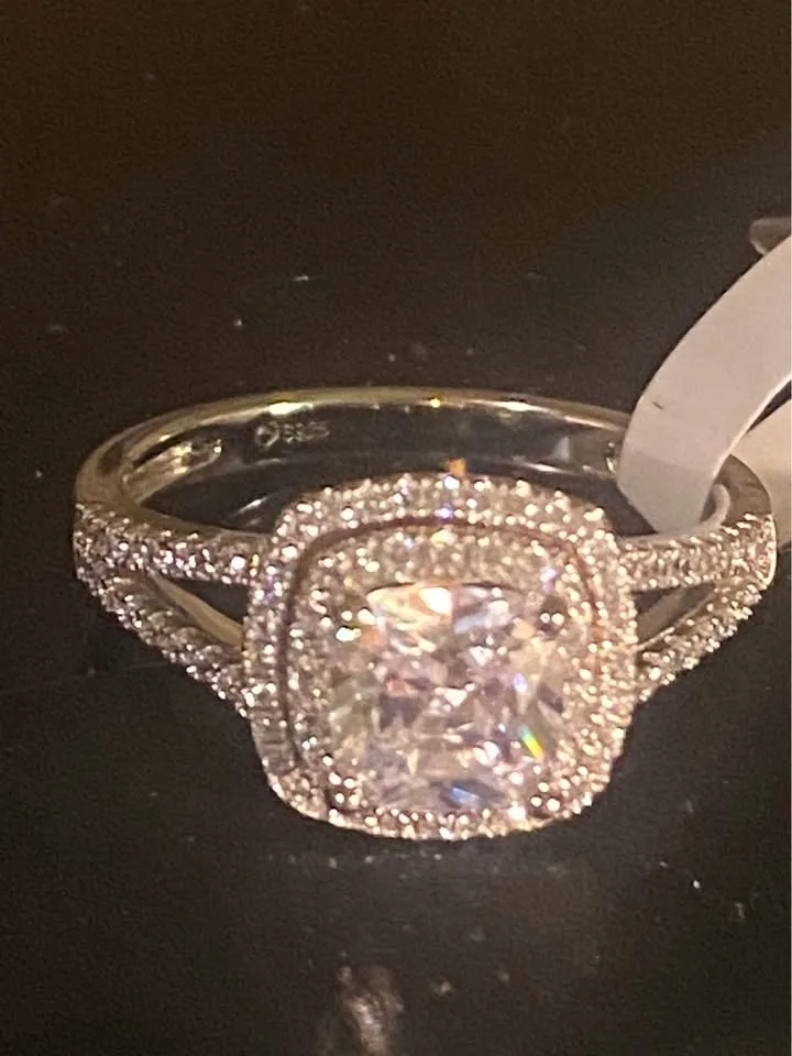 Women 925 Sterling Silver Ring, size 9.5 image indicator(7)