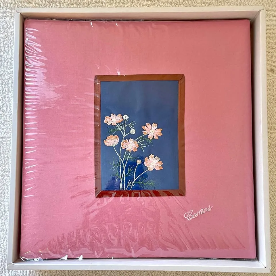 Scrapbook Photo Album – Embroidered Cosmos Cover
