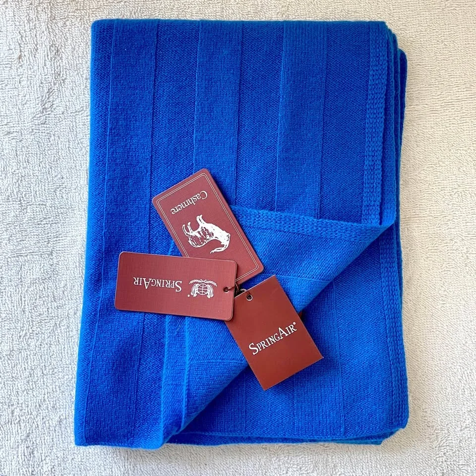 🎄NWT 100% Cashmere Ribbed Scarf by Spring Air image indicator(4)