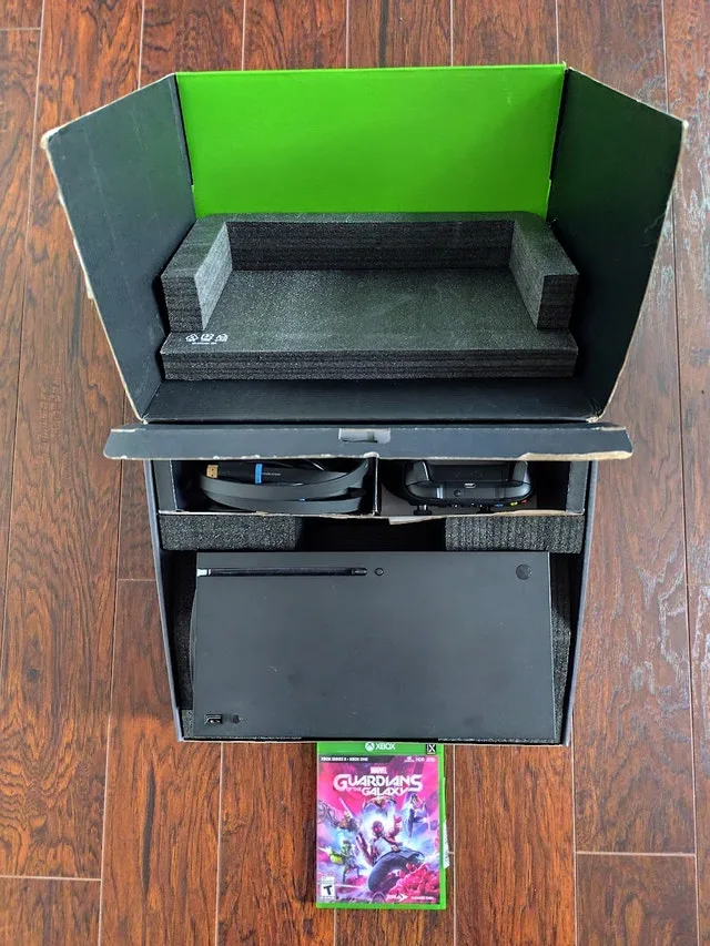 (Delivery) LNIB Xbox Series X 1TB w/games image indicator(2)