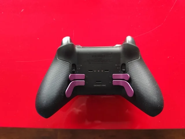 Xbox Elite Series 2 Wireless Controller image indicator(2)