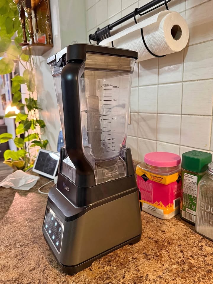 Ninja Professional Plus Blender – Like New, Powerful 1400W