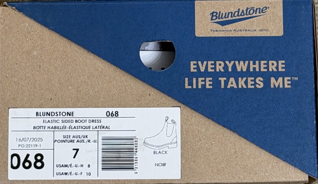 $70 OFF - Brand New In Box Chisel Toe Blundstones - photo 2