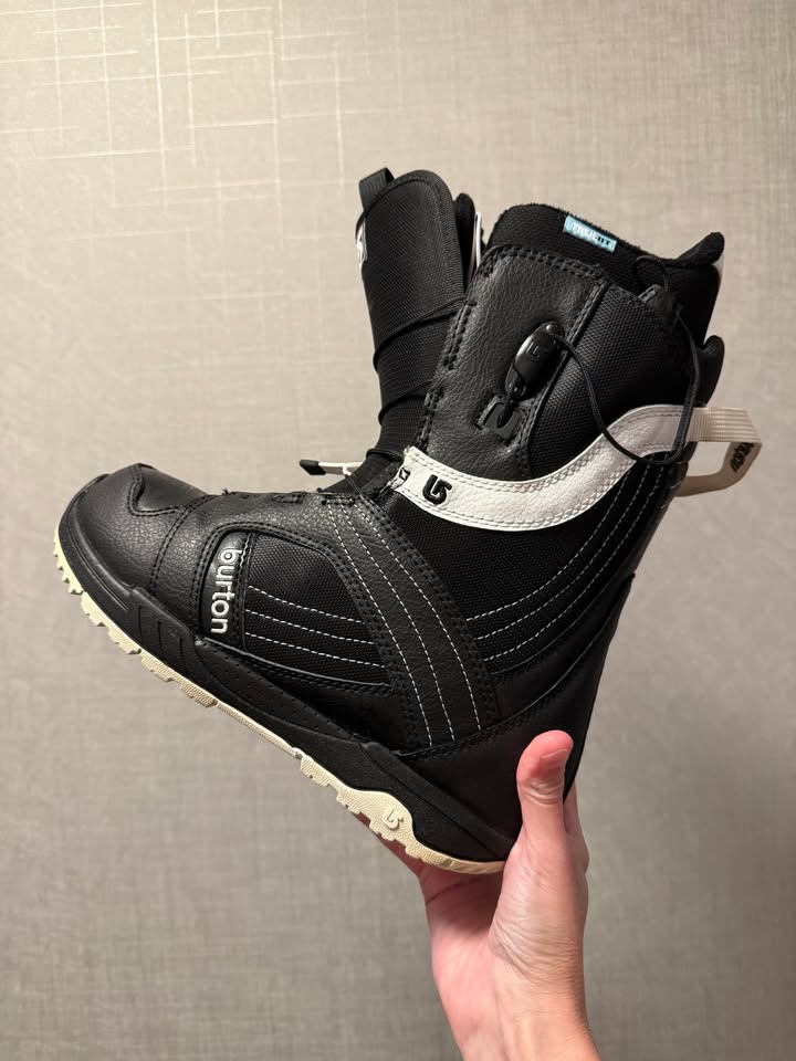 Snowboard Starter Pack - photo 3