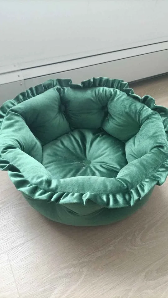 Luxury Cat Bed image indicator(2)