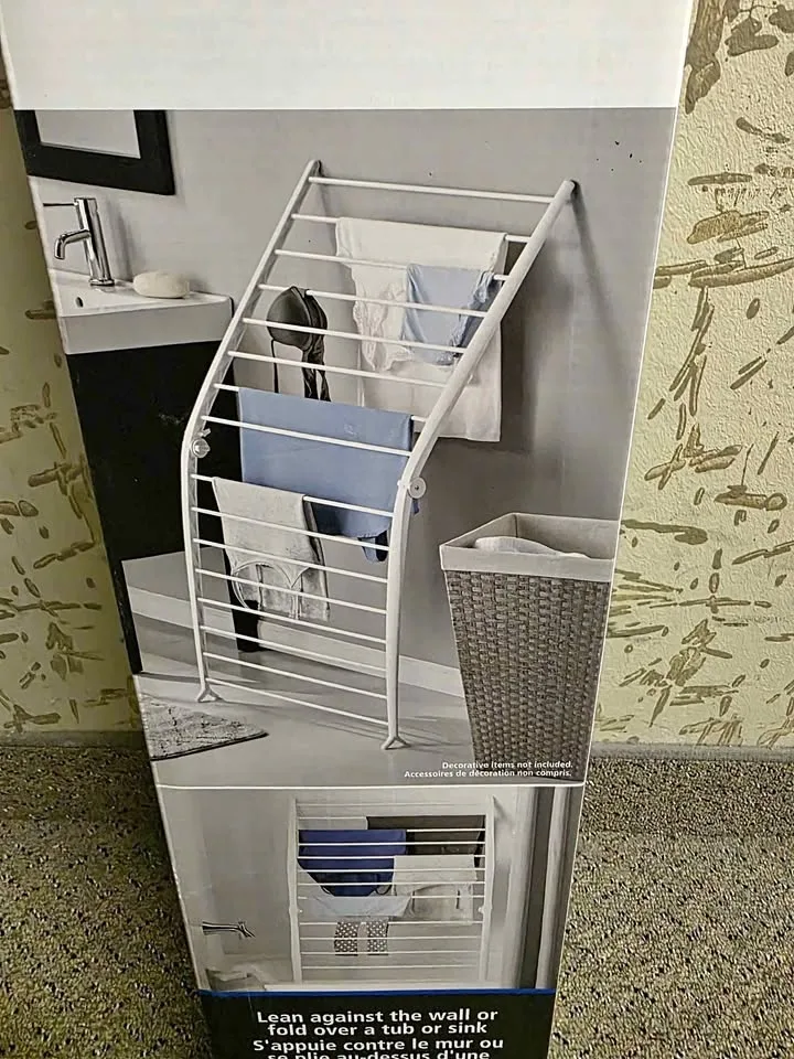 Folding drying rack