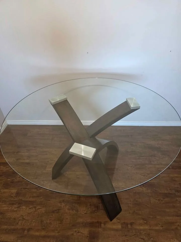 Glass Dining table image indicator(3)