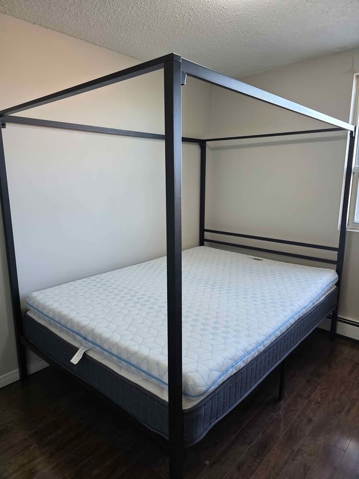 Metal canopy queen bed frame - photo 3