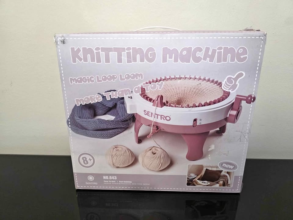 Knitting machine
