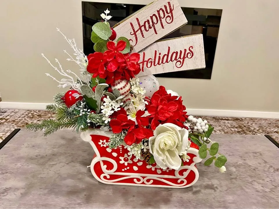 Happy Holidays Floral Sleigh
