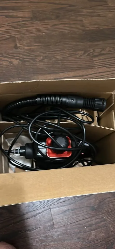 Handheld Steamer - Dirt Devil image indicator(2)