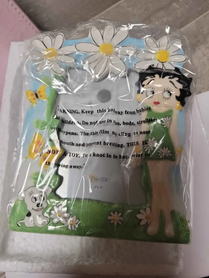 Betty Boop Daisy Flower Ceramic Photo Frame – Brand New (3" x 3" image indicator(2)