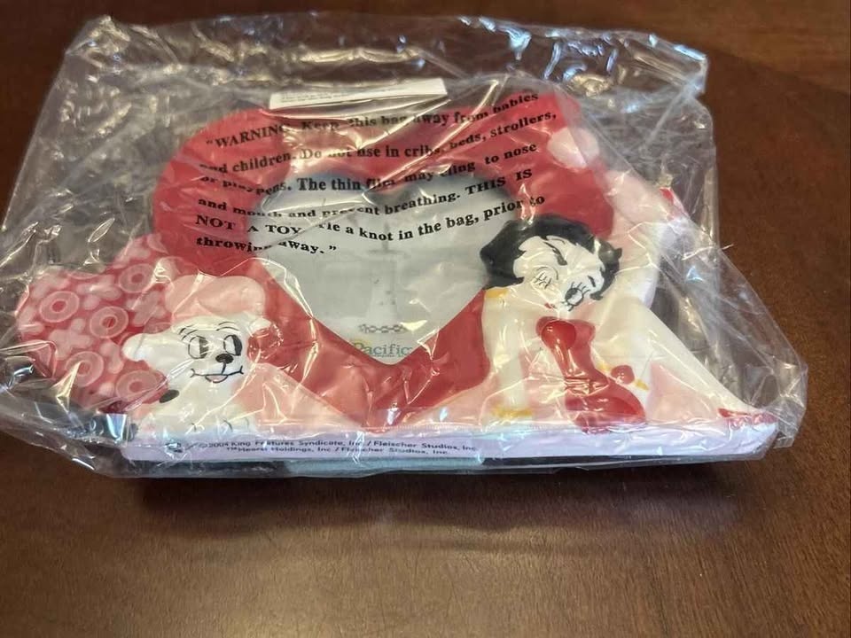Betty Boop Heart Frame - 2004 Edition (New) - photo 5