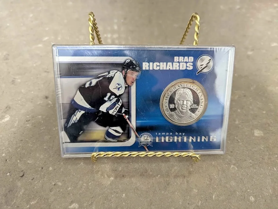 Brad Richards Lightning 2004 Stanley Cup Silver Coin Card