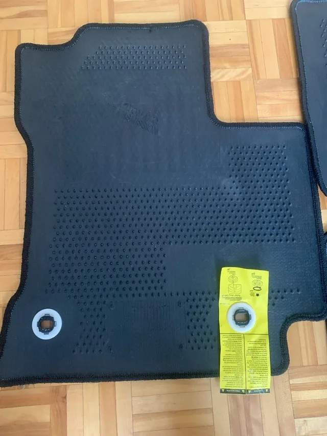 Toyota Corolla Floor Mats image indicator(7)