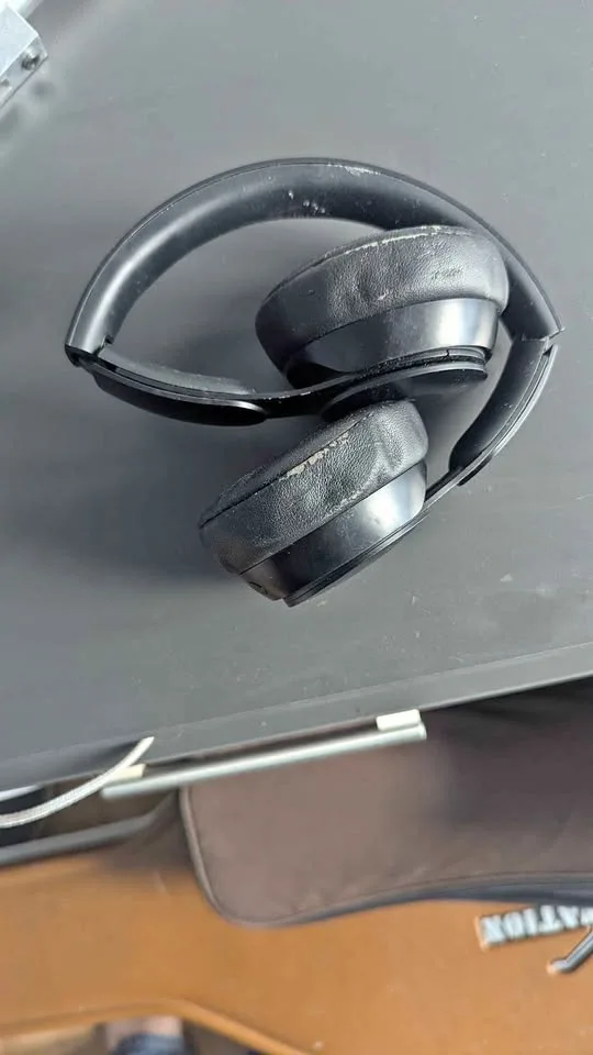 Beats solo headphones