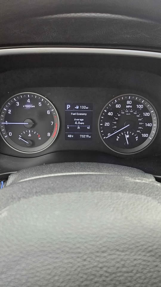 2017 Hyundai Tucson · SE Sport Utility 4D - photo 5