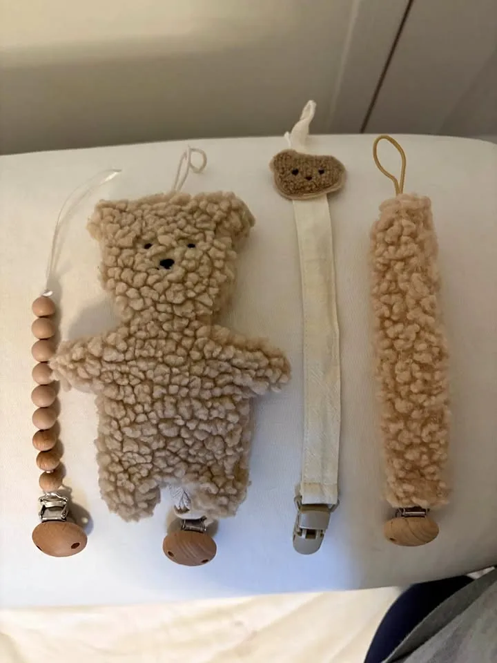 Pacifier Soother Holder Clips Neutral Teddy (4 pcs)