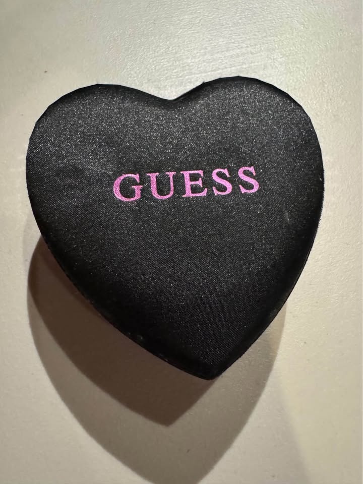 Guess Charm Bracelet - 2012 Limited Edition - photo 4