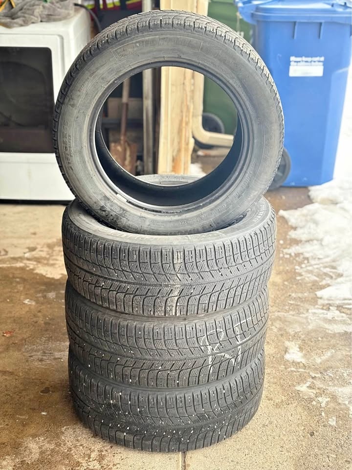 (4) Michelin 215/55R16 X-Ice Winter Set!