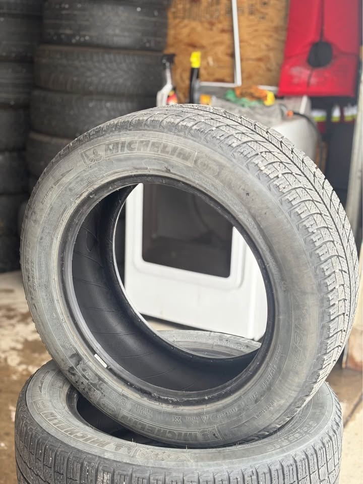 (4) Michelin 215/55R16 X-Ice Winter Set! - photo 2