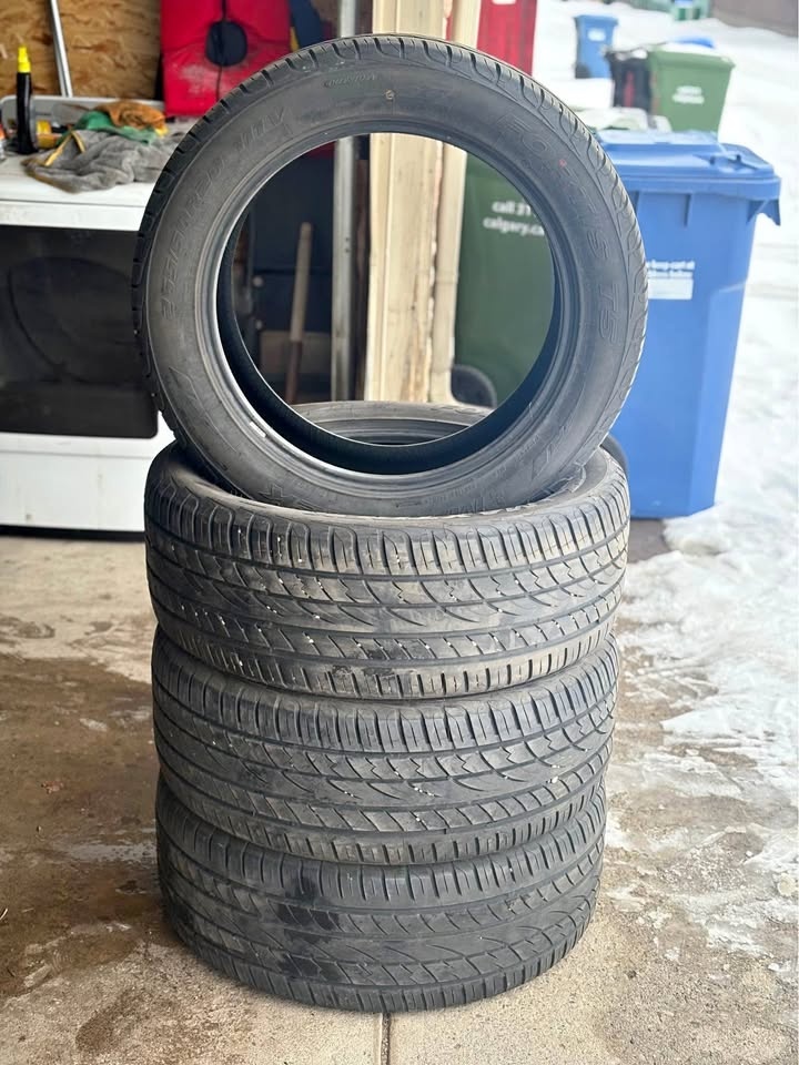 (4) Maxtrek 265/50R20 All Season Set!