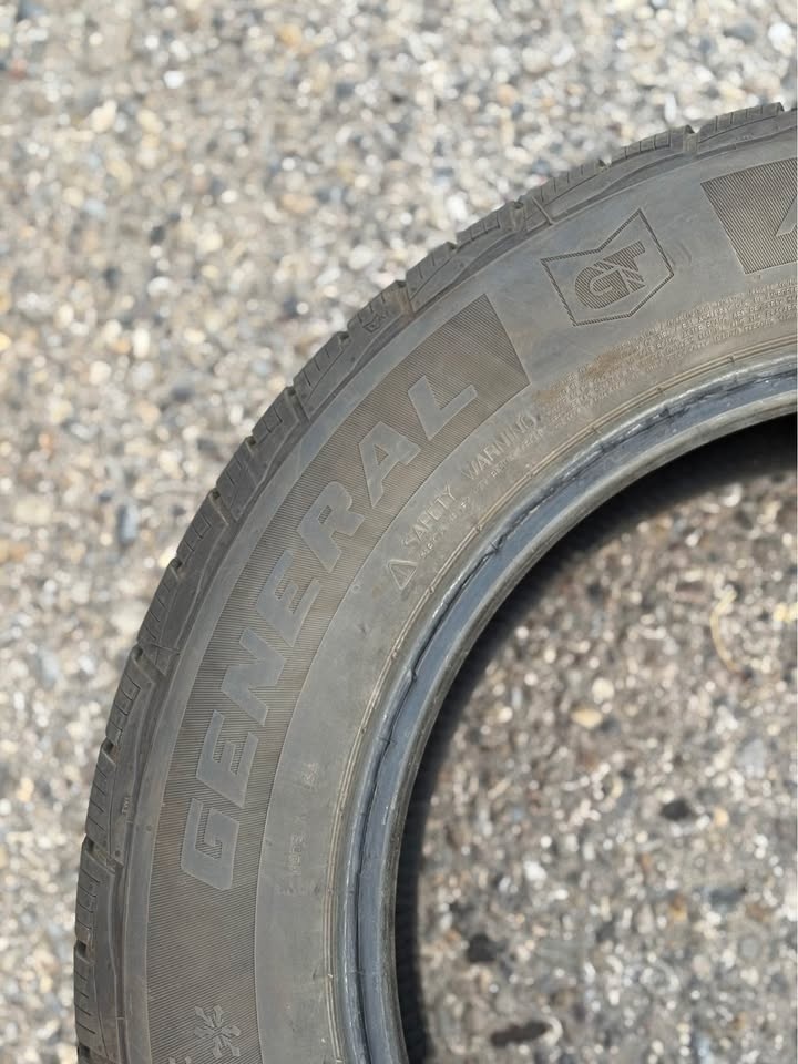 General 225/60R17 Winter Tires - photo 5
