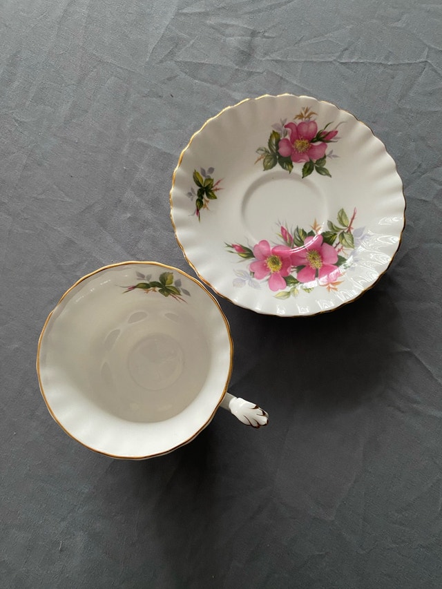 Royal Albert Teacup: Prairie Rose - photo 5
