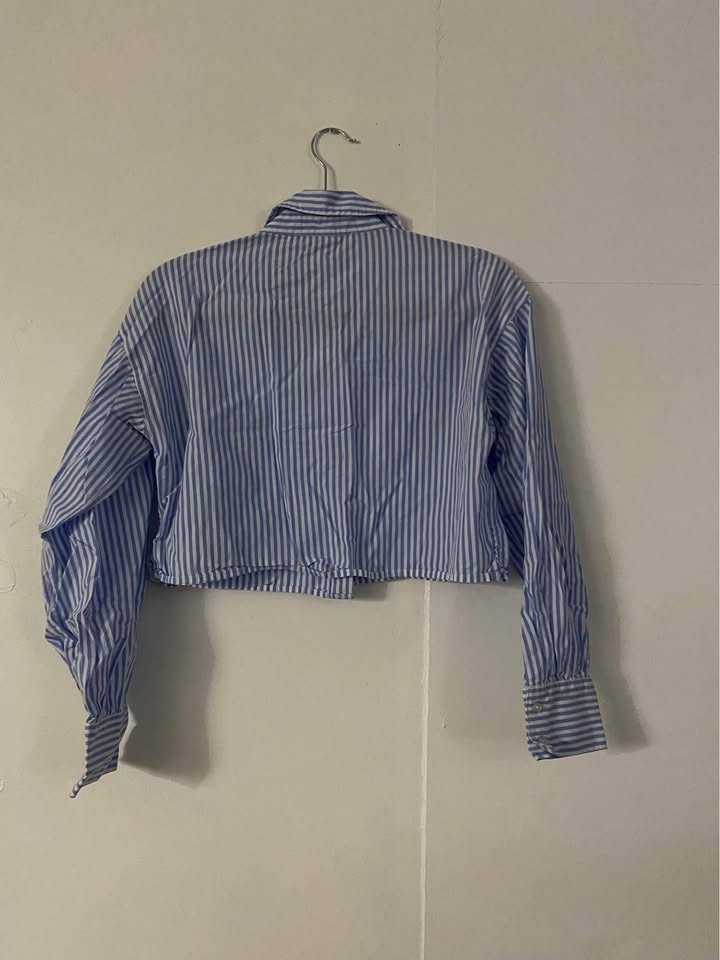 Forever 21 cropped shirt - photo 3