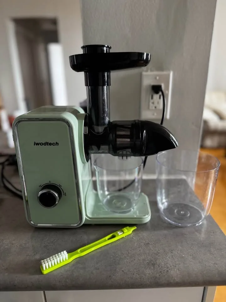 Masticating Juicer Mint Green image indicator(2)