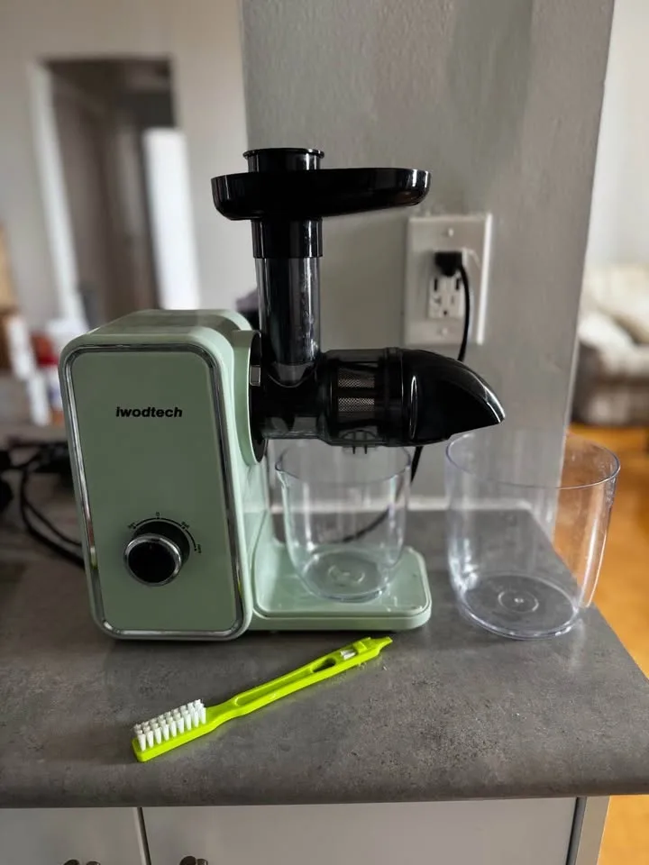 Masticating Juicer Mint Green image indicator(4)