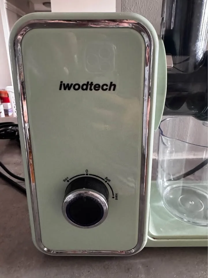 Masticating Juicer Mint Green image indicator(5)