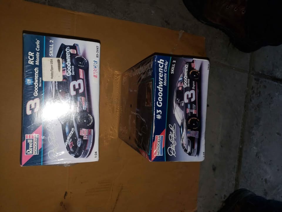 THE FAMOUS #3 DALE EARNHARDT MODEL KIT CARS,, EACH MODEL - photo 4