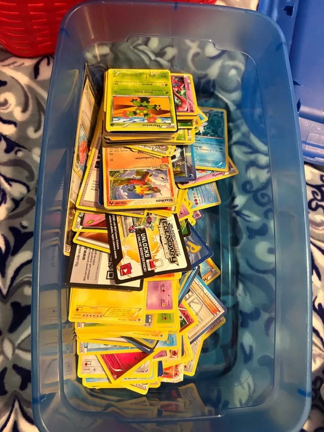 Beyblades and Pokemon Cards image indicator(2)