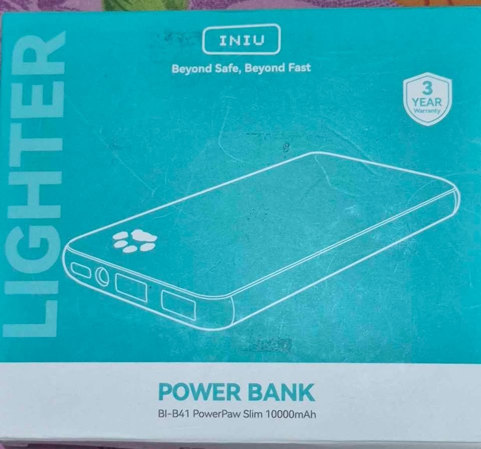 INIU Portable Charger, USB C Slimmest 10000 - photo 3